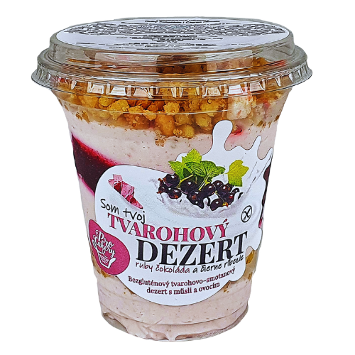 Tvarohový dezert s granolou– Ruby čokoláda/Čierne ríbezle